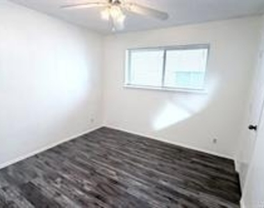 1521 Leicester Street - Photo Thumbnail 25