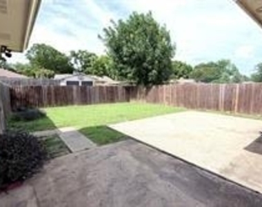 1521 Leicester Street - Photo Thumbnail 31