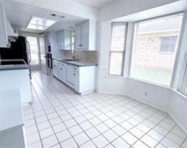 1521 Leicester Street - Photo Thumbnail 9