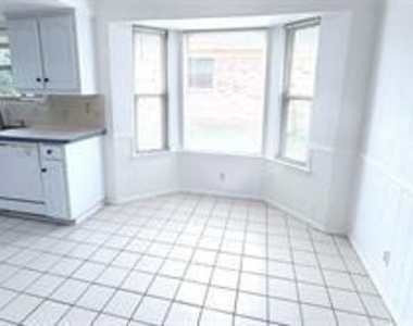 1521 Leicester Street - Photo Thumbnail 10