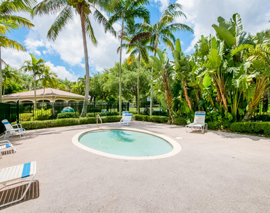 5404 Sunseeker Boulevard - Photo Thumbnail 45
