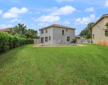 5404 Sunseeker Boulevard - Photo Thumbnail 32