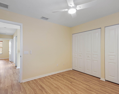 5404 Sunseeker Boulevard - Photo Thumbnail 24