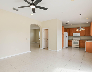 5404 Sunseeker Boulevard - Photo Thumbnail 7