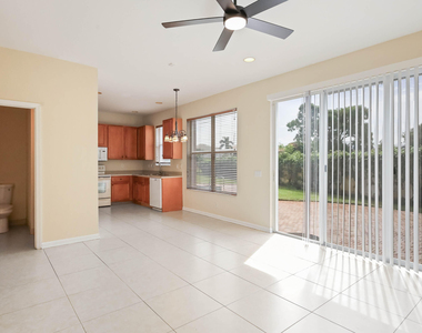 5404 Sunseeker Boulevard - Photo Thumbnail 6