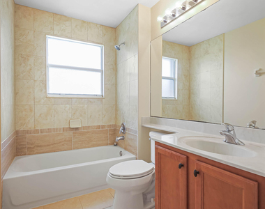 5404 Sunseeker Boulevard - Photo Thumbnail 25