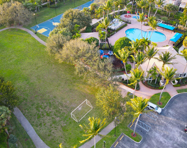 5404 Sunseeker Boulevard - Photo Thumbnail 41