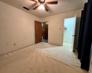 120 W Drane Avenue - Photo Thumbnail 21