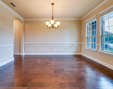 1262 Roma Drive - Photo Thumbnail 9