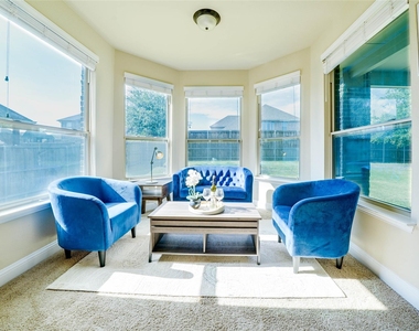 1262 Roma Drive - Photo Thumbnail 14