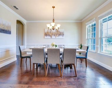1262 Roma Drive - Photo Thumbnail 10