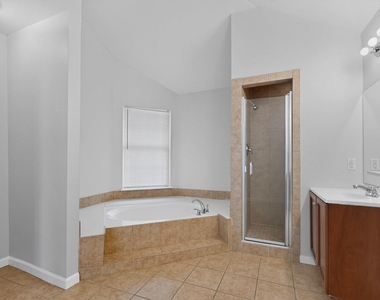 918 Sylvan Creek Drive - Photo Thumbnail 22