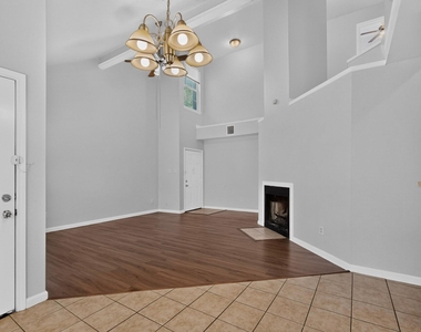 918 Sylvan Creek Drive - Photo Thumbnail 11