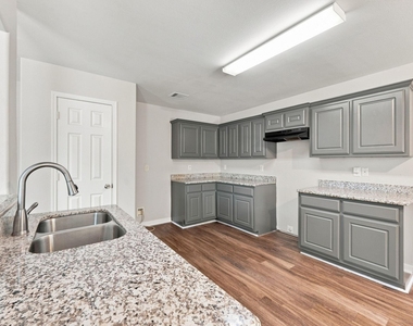 6811 Waterlilly View Lane - Photo Thumbnail 4