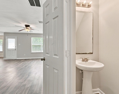 6811 Waterlilly View Lane - Photo Thumbnail 21