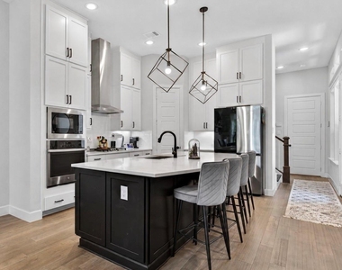 5137 Artemesia Lane - Photo Thumbnail 3