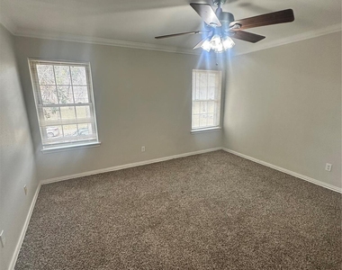 2268 Colony Court - Photo Thumbnail 14