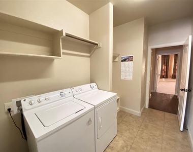 3901 Jeanette Lane - Photo Thumbnail 21