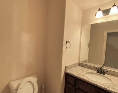 3901 Jeanette Lane - Photo Thumbnail 20
