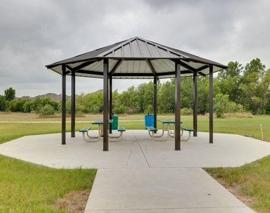 5332 Northfield Drive - Photo Thumbnail 30