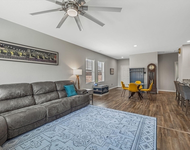 5332 Northfield Drive - Photo Thumbnail 9
