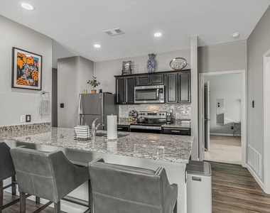 5332 Northfield Drive - Photo Thumbnail 11
