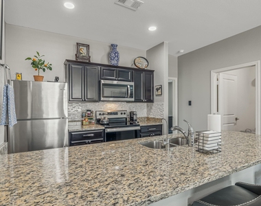 5332 Northfield Drive - Photo Thumbnail 12