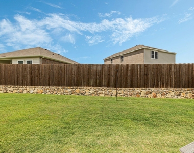 5332 Northfield Drive - Photo Thumbnail 25