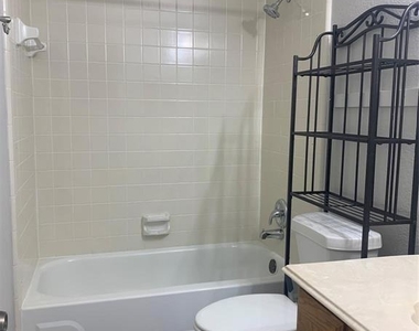2766 Claremont Drive - Photo Thumbnail 13