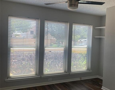2766 Claremont Drive - Photo Thumbnail 12