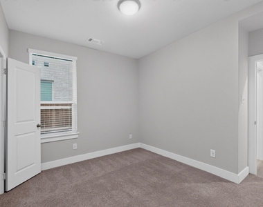 1636 Whispering Meadow Drive - Photo Thumbnail 30