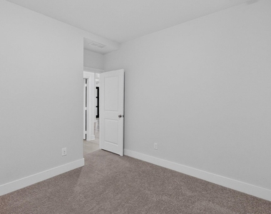 1636 Whispering Meadow Drive - Photo Thumbnail 31