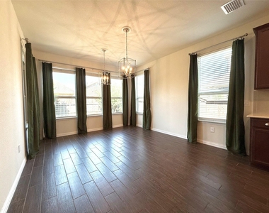 11012 Carrizo Road - Photo Thumbnail 8