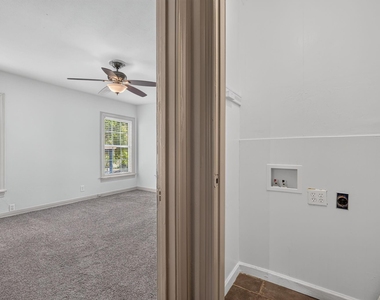 3824 Collinwood Avenue - Photo Thumbnail 11