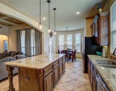 904 Lake Meadow Lane - Photo Thumbnail 4