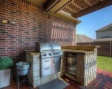 904 Lake Meadow Lane - Photo Thumbnail 23