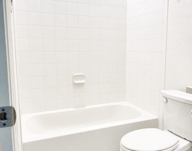 2817 Epping Way - Photo Thumbnail 11