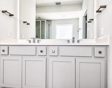 2817 Epping Way - Photo Thumbnail 10