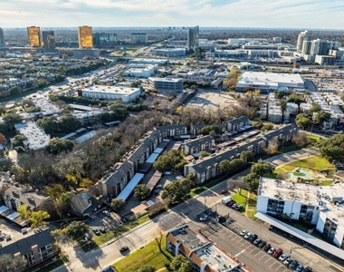 6050 Melody Lane - Photo Thumbnail 18
