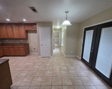 4207 Bayside Court - Photo Thumbnail 9