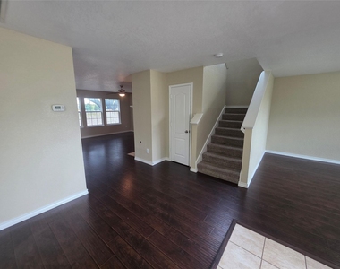 4207 Bayside Court - Photo Thumbnail 20