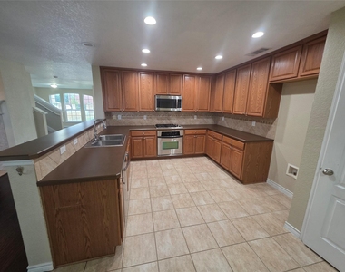 4207 Bayside Court - Photo Thumbnail 7