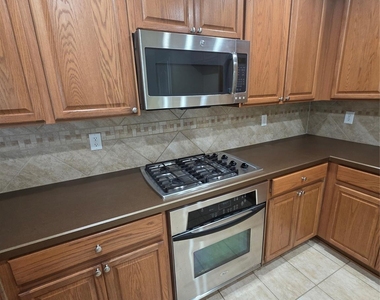 4207 Bayside Court - Photo Thumbnail 14