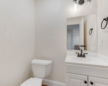 4816 Redwood Drive - Photo Thumbnail 19