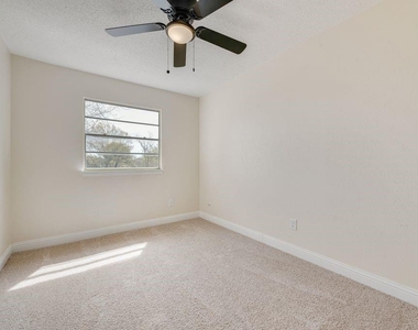 4816 Redwood Drive - Photo Thumbnail 16
