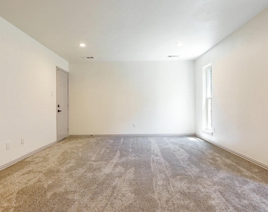 2616 Ellis Court - Photo Thumbnail 18