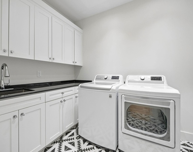 4437 Grassmere Lane - Photo Thumbnail 28