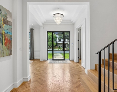 4437 Grassmere Lane - Photo Thumbnail 4