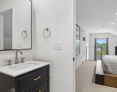 4437 Grassmere Lane - Photo Thumbnail 32