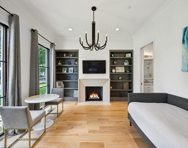 4437 Grassmere Lane - Photo Thumbnail 5